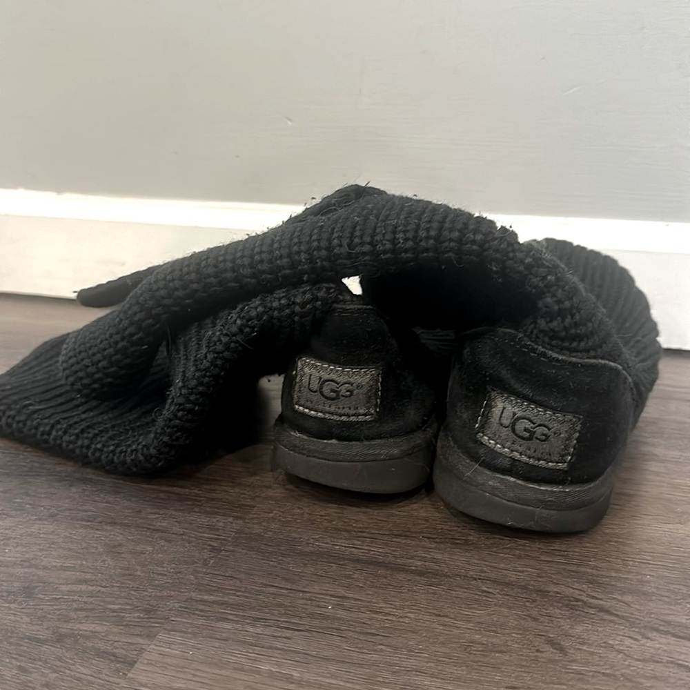 Black sweater knit Ugg boots